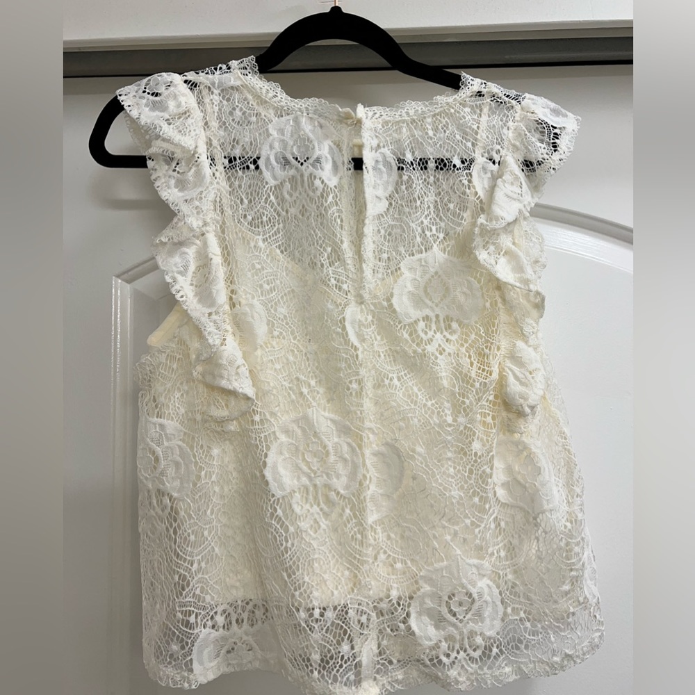 Zara Lace Top with ruffle and cropped cami - Picture 3 of 7